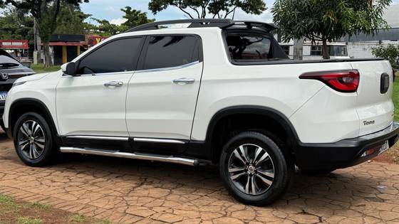 FIAT TORO 1.3 TURBO 270 FLEX FREEDOM AT6 FIAT TORO 1.3 TURBO 270 FLEX FREEDOM AT6